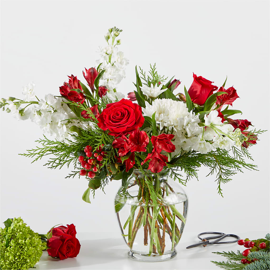 Merry Moment Bouquet – A Florist Original – The Gift Garden, Macon GA