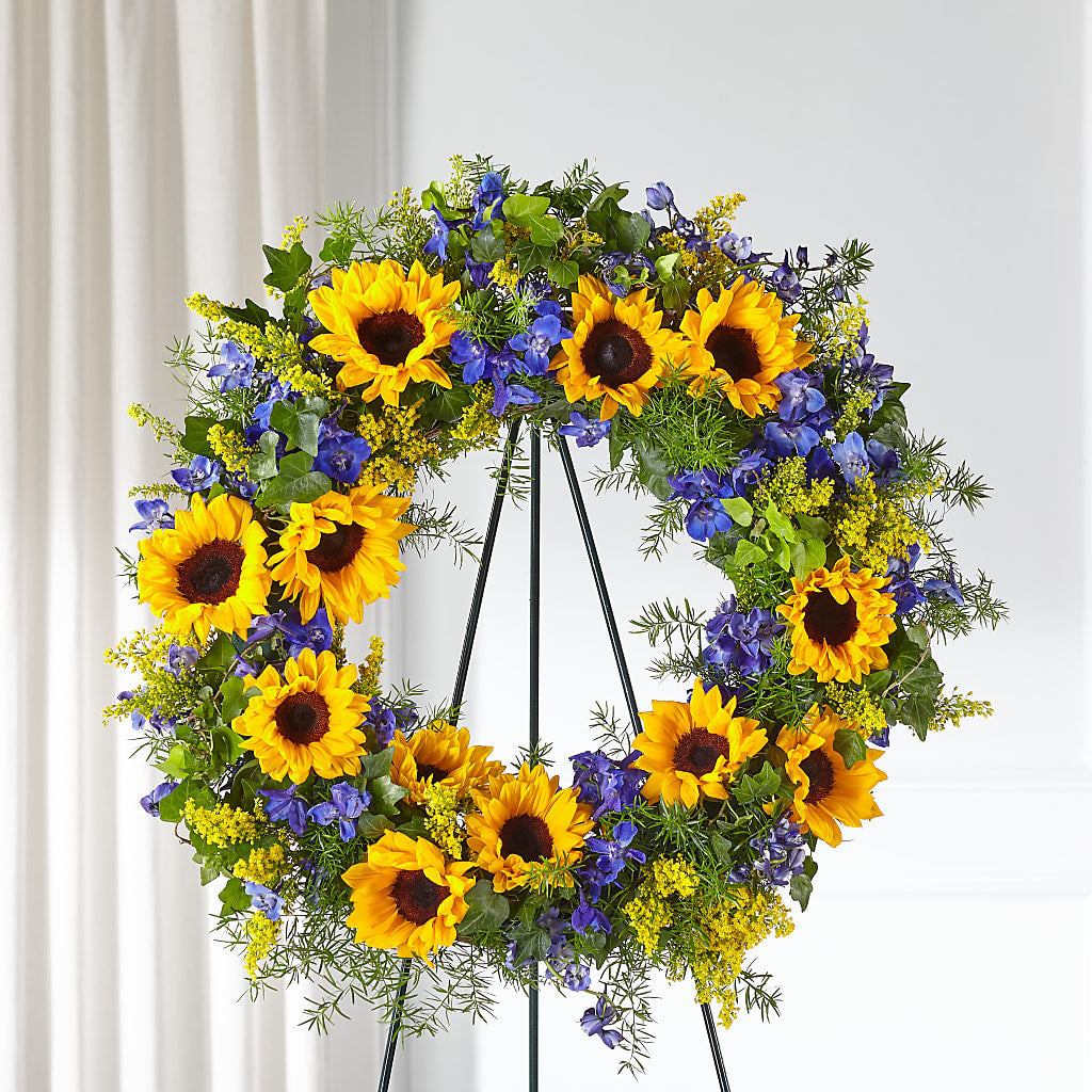 Bright Rays Wreath – The Gift Garden, Macon GA