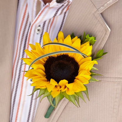 Free Spirit Boutonniere –  The Gift Garden, Macon GA